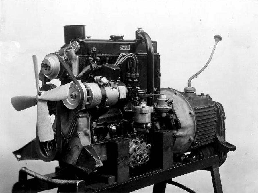  BMW 325 KFZ.3 1938 года  (фото 2 из 3)